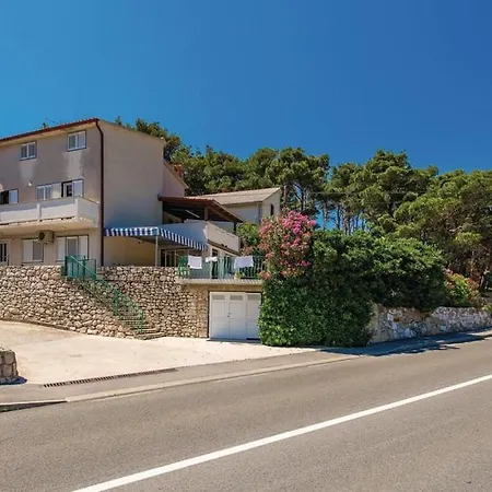 Apartman 5 *